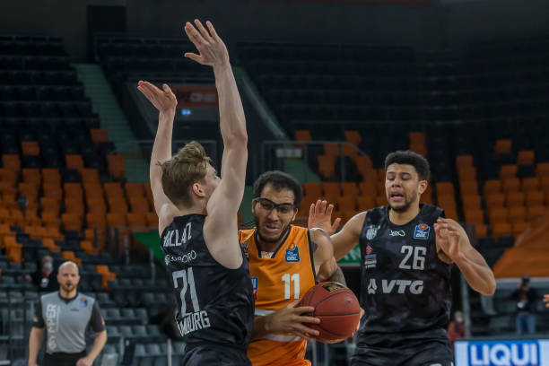 己赢得更多 己赢得更多